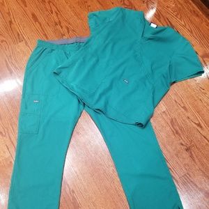 Women's XL Scrub Set